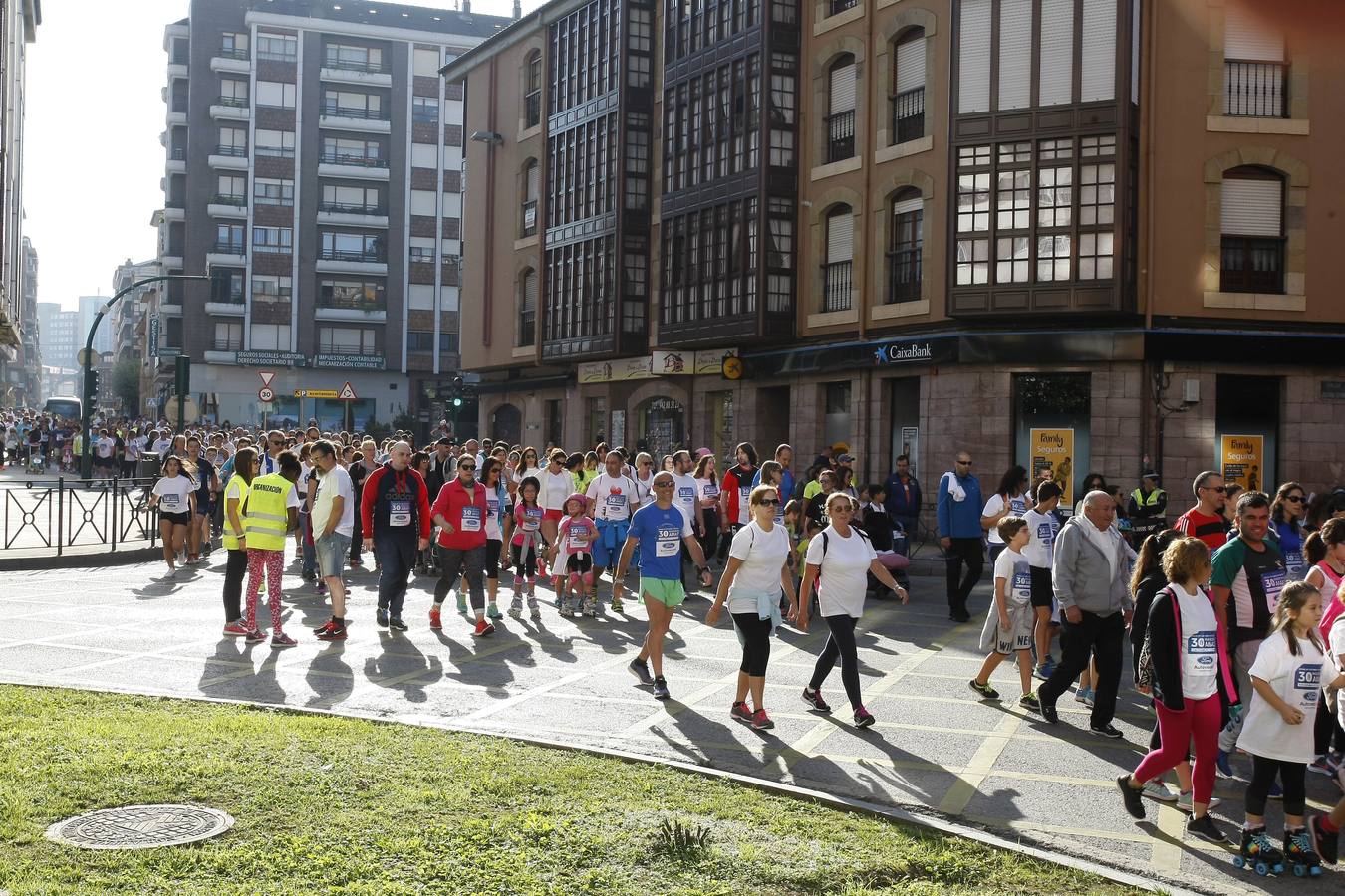 Multitudinaria marcha en favor de Amat