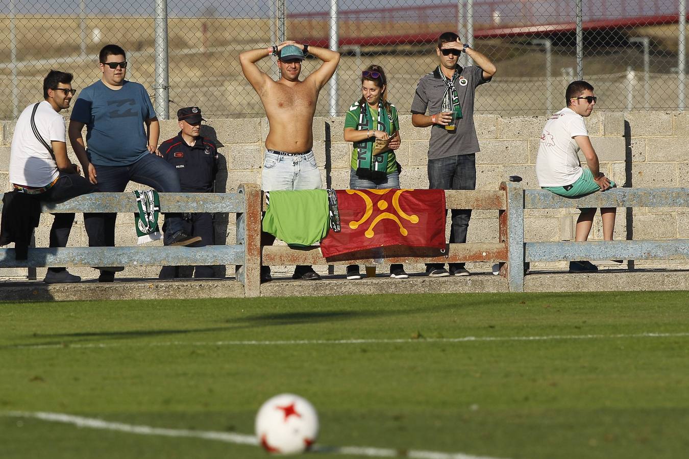 El Racing no puede pasar del empate a cero en Vitoria