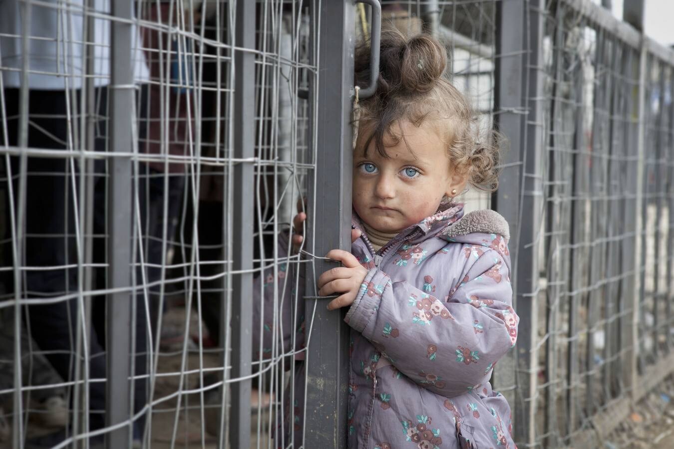 Una niña siria en el campamento de refugiados de Idomeni (Grecia). (Foto: Eduardo Rivas)