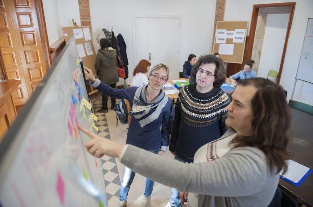 Participantes en la primera Lanzadera de Empleo de Reinosa.