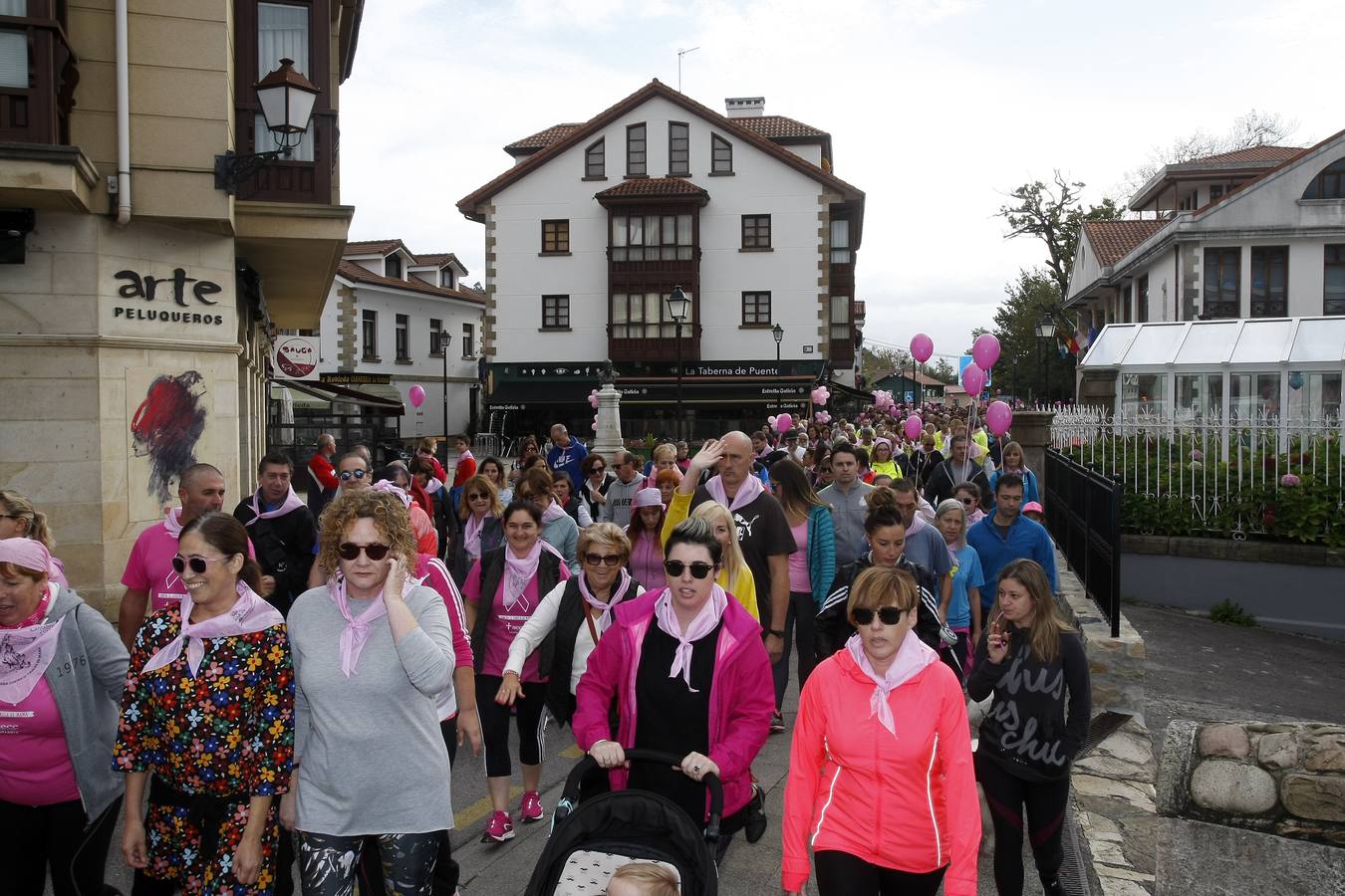 Puente San Miguel ha acogida la salida y llegada de esta marcha benéfica