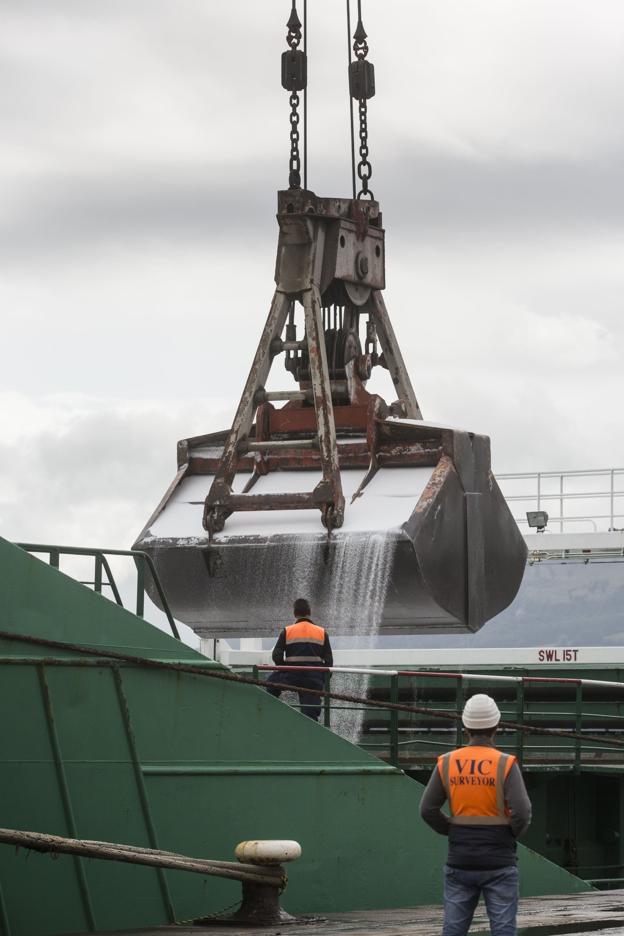 Una operación en el Puerto de Santander.