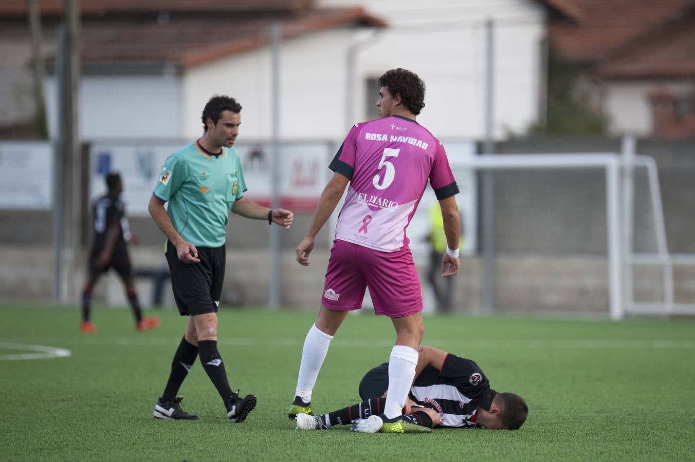 Imágenes del partido Escobedo-Gimnástica de Torrelavega