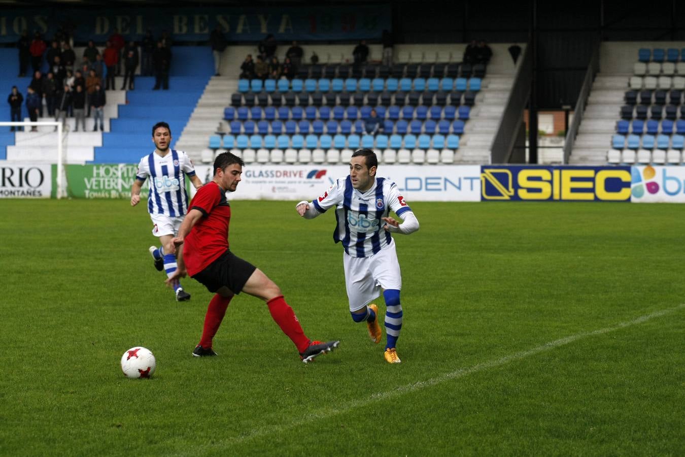 Imágenes del partido de la Gimnástica contra el Castro