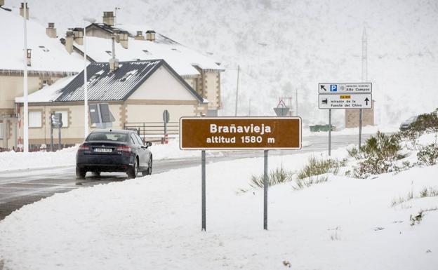 Las nevadas de estos días ayudan a que la temporada de esquí parezca más cerca. 