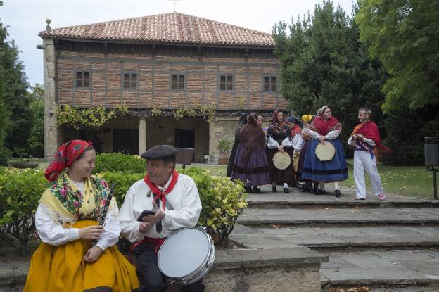 El folclore es parte fundamental de la etnografía de Camargo. 