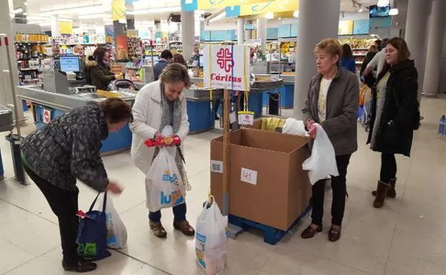 Los alimentos se depositarán en los puntos de recogida de tres céntricos supermercados.