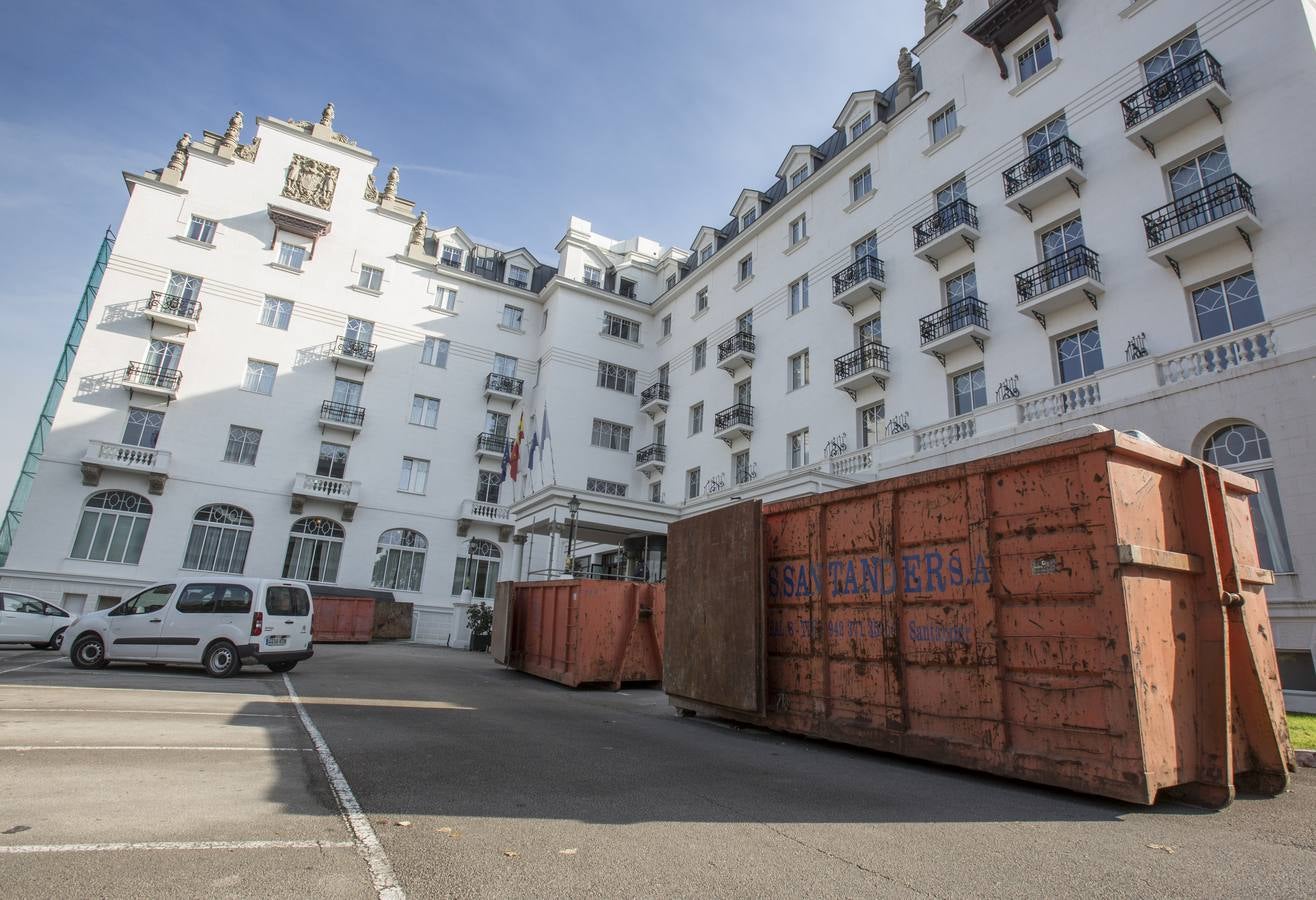 El objetivo de la intervención prevista es el rejuvenecimiento y puesta al día de las instalaciones del hotel, con especial énfasis en la actualización y mejora del confort de las habitaciones. Se invertirán 4 millones de euros y se reabrirá en primavera