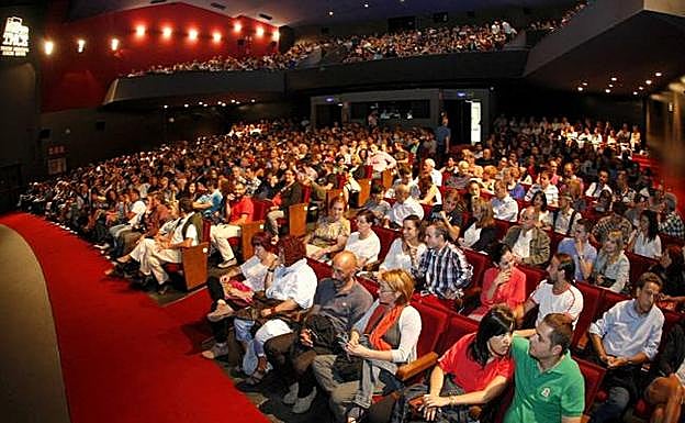 Patio de butacas del Teatro Concha Espina.