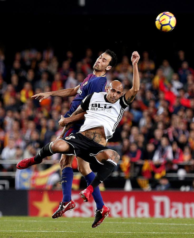 Los dos primeros clasificados de la Liga empataron en el césped de Mestalla y siguen invictos.