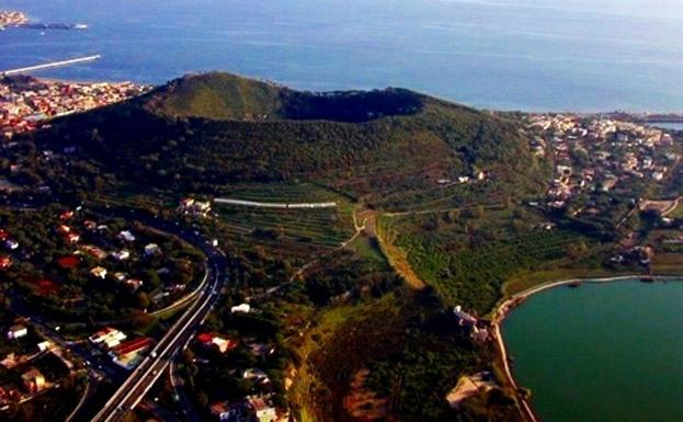 La caldera de Campi Flegrei.