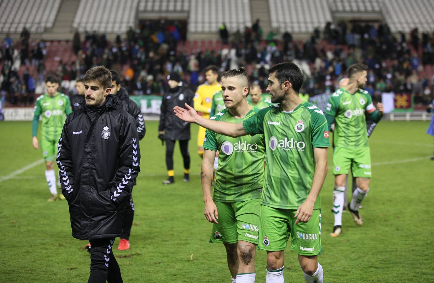 El Racing pierde en Logroño (2-1)