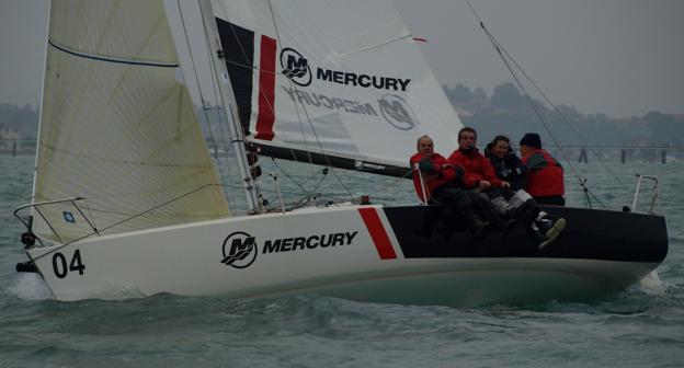El 'Mercury' fue segundo en las últimas regatas del Trofeo Liberbank y también en la general. :: dm