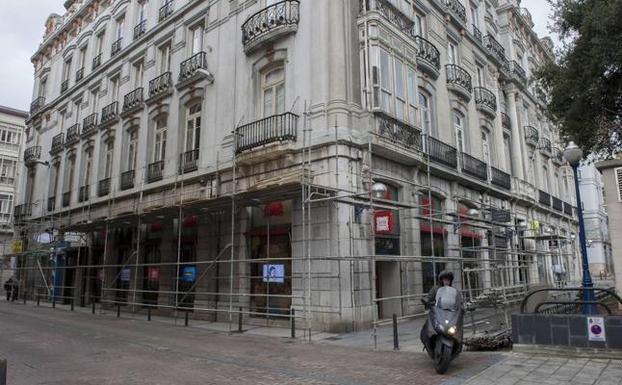 El edificio del Club de Regatas alojará un nuevo hotel en el centro de Santander.