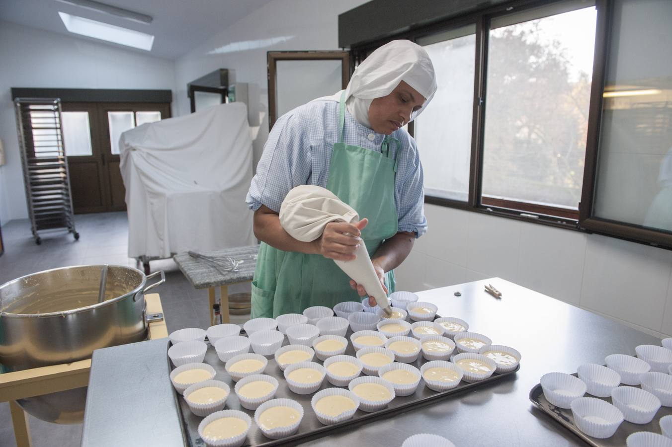 Monjas de clausura descubren los secretos de su repostería