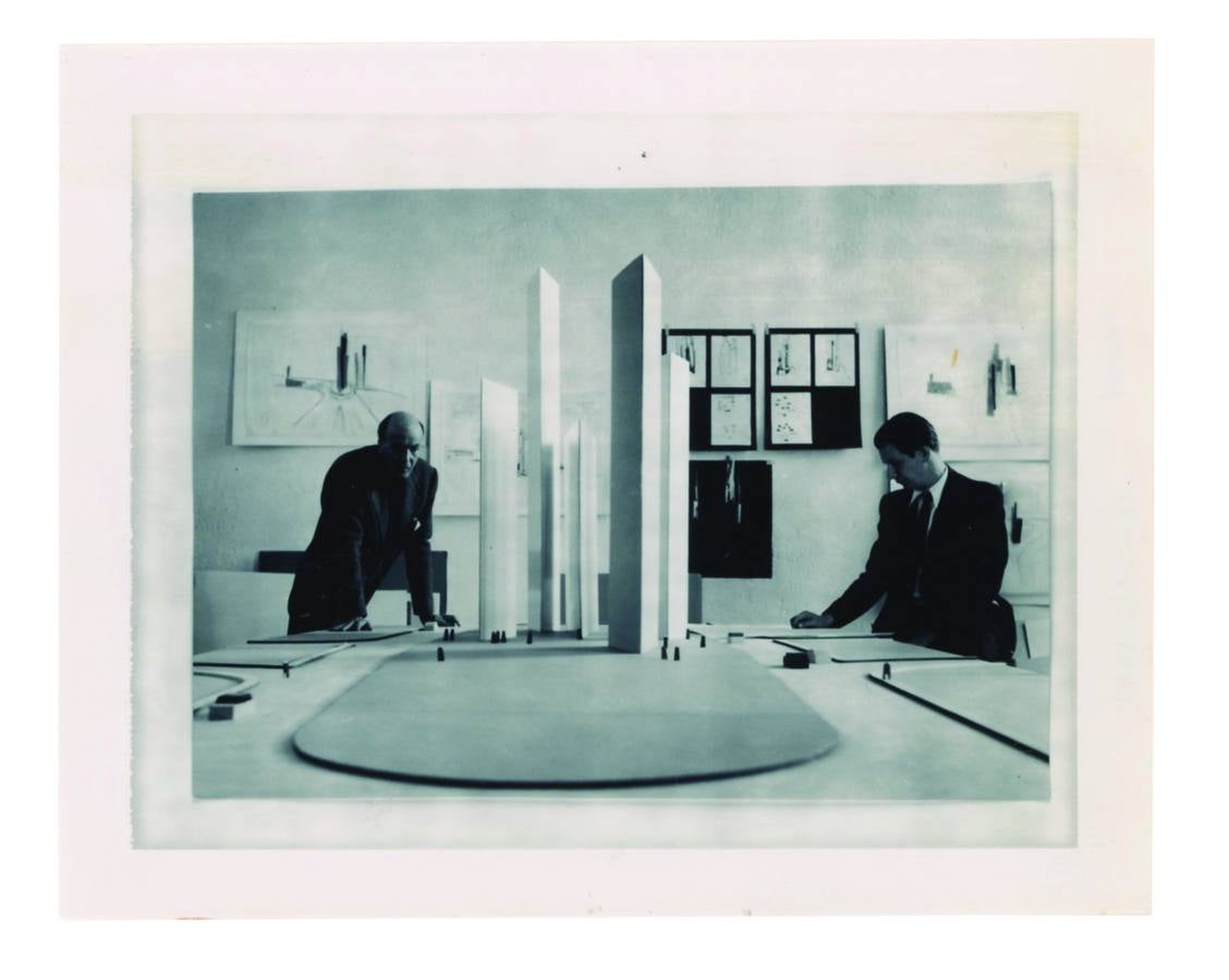 Luis Barragán y Mathias Goeritz, 1957.