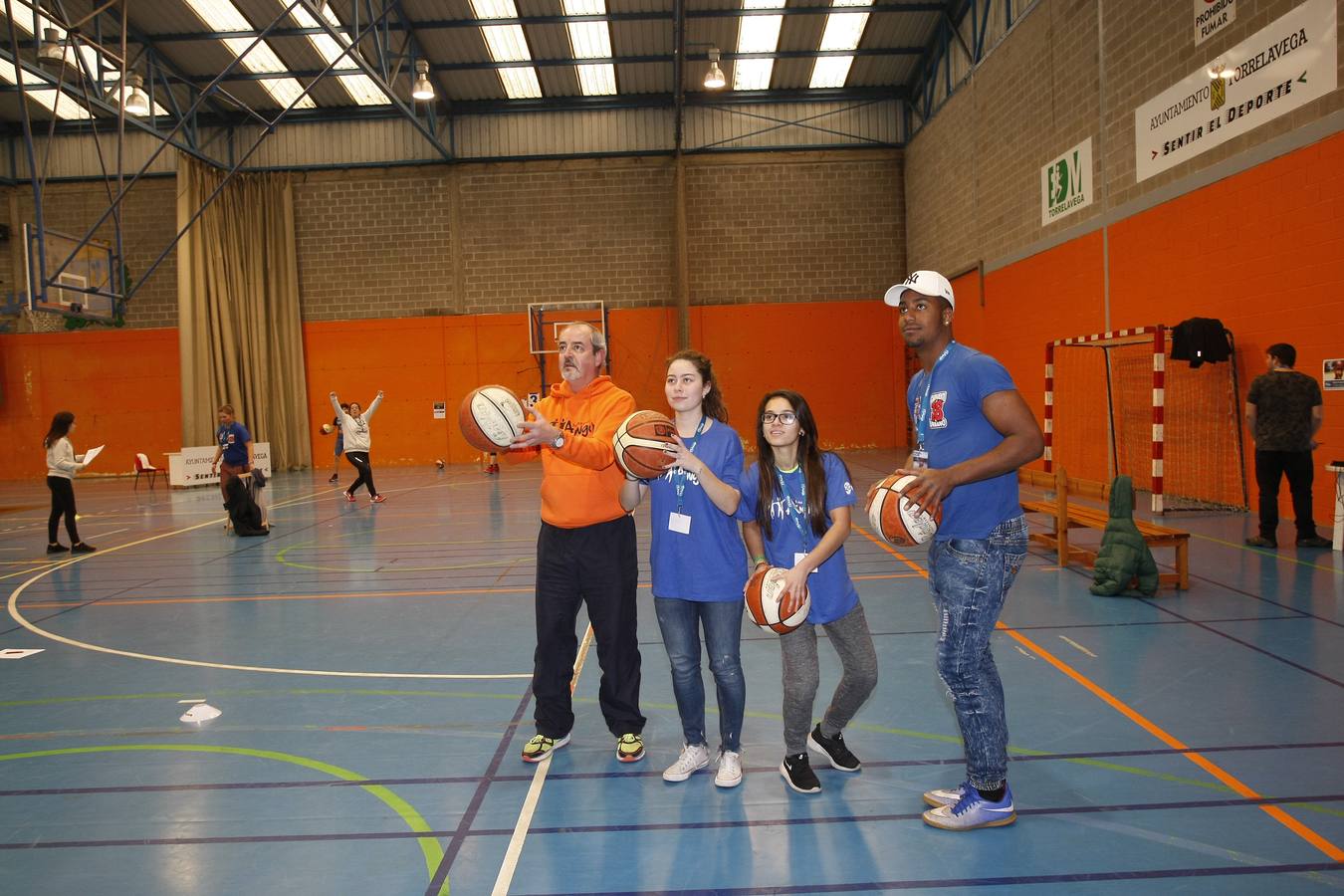 Una fiesta del baloncesto con fines solidarios, organizada por el SOAM y la Casa de los Muchachos de la Fundación Amigó en Torrelavega, con el objetivo de transformar el futuro de cientos de niños y jóvenes en situación de vulnerabilidad en la República Dominicana y Colombia.