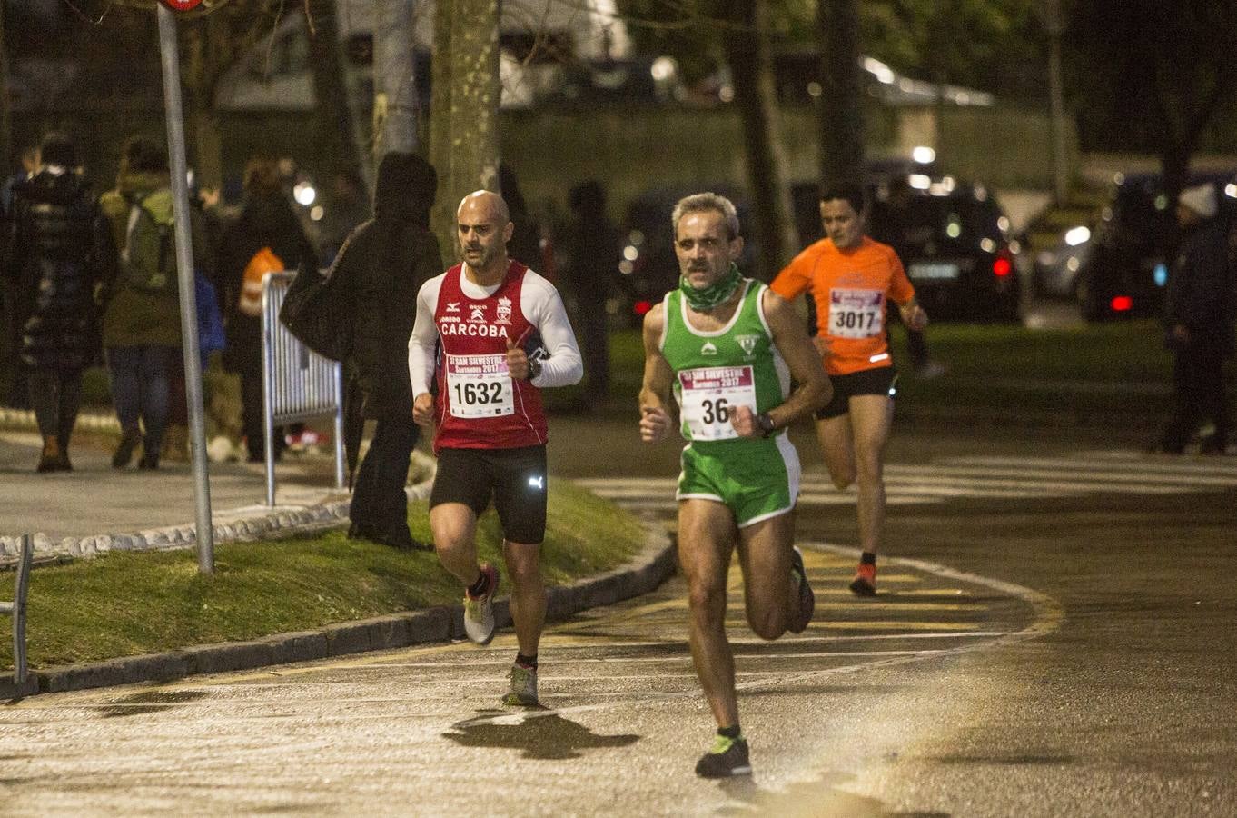 Unos 5.000 atletas se dan cita en una San Silvestre santanderina marcada por el fuerte viento. Diego Cuadrado y Aroa Laguna se imponen en una edición “dura” por las condiciones climatológicas