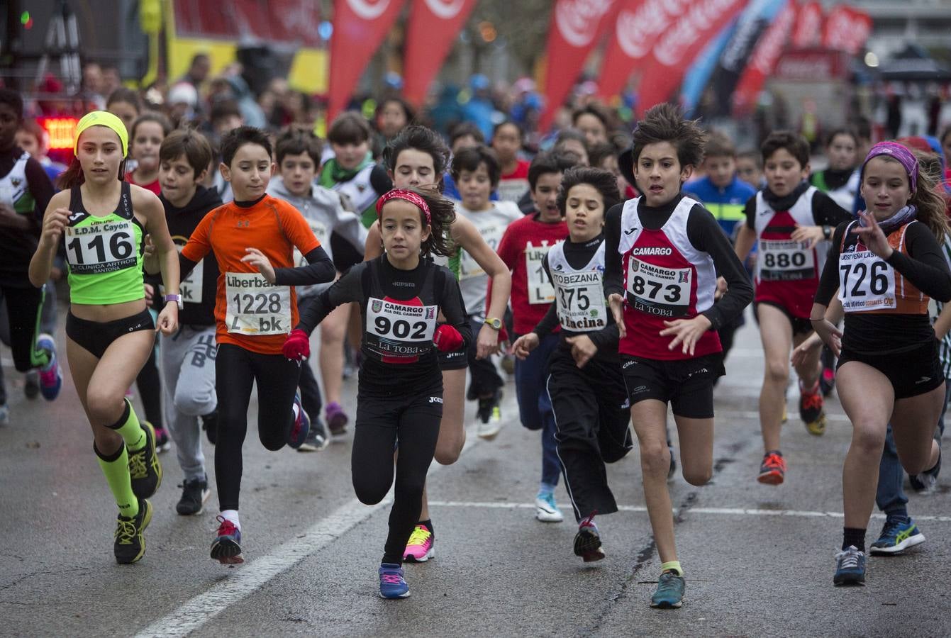 Unos 5.000 atletas se dan cita en una San Silvestre santanderina marcada por el fuerte viento. Diego Cuadrado y Aroa Laguna se imponen en una edición “dura” por las condiciones climatológicas