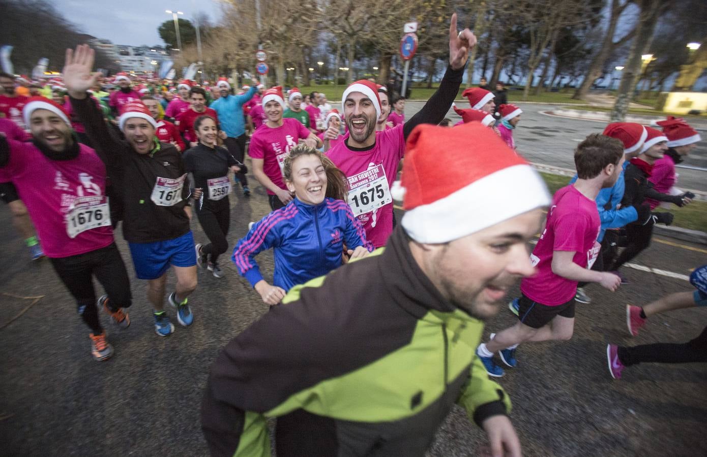 Unos 5.000 atletas se dan cita en una San Silvestre santanderina marcada por el fuerte viento. Diego Cuadrado y Aroa Laguna se imponen en una edición “dura” por las condiciones climatológicas