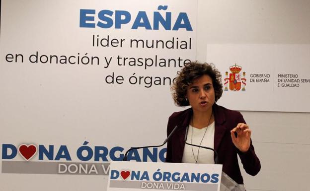 La ministra de Sanidad, Dolors Monserrat.