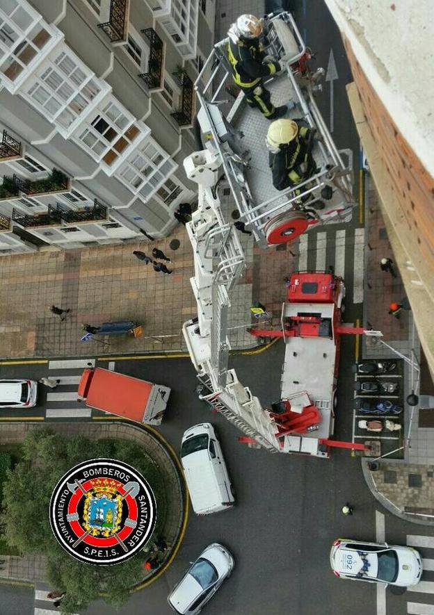 una retirada de cascotes de vértigo en la plaza de numancia