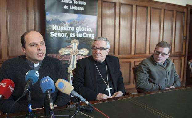 Juan de Cáceres, Manuel Sánchez Monje y José María González de las Herranes.