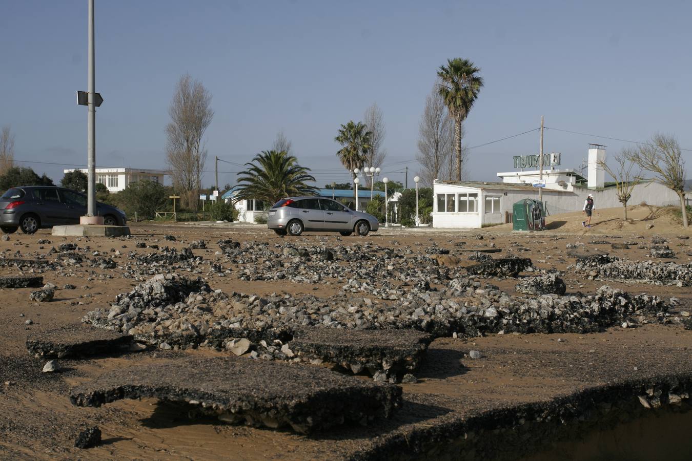 El temporal se vuelve a cebar con El Puntal de Laredo