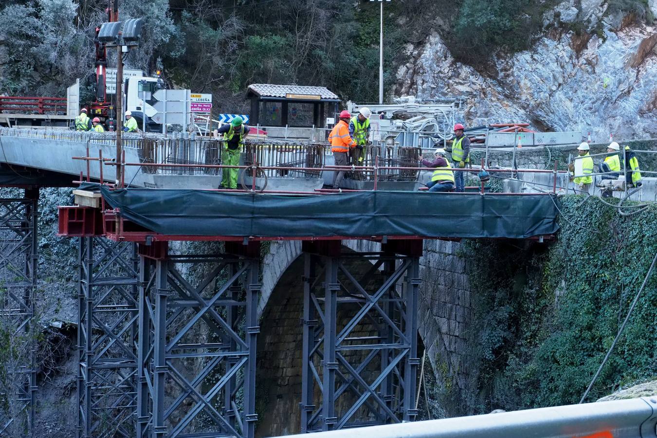 El puente de Lebeña toma forma