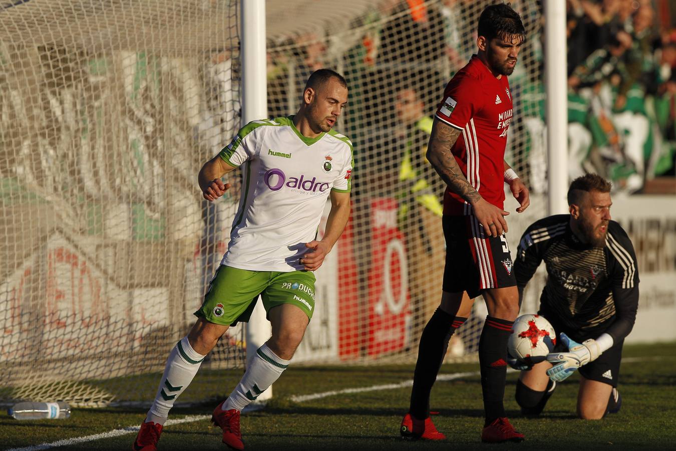 Las mejores fotos del partido del Racing en Miranda de Ebro.