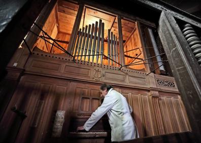 Imagen secundaria 1 - Organistas por amor al arte
