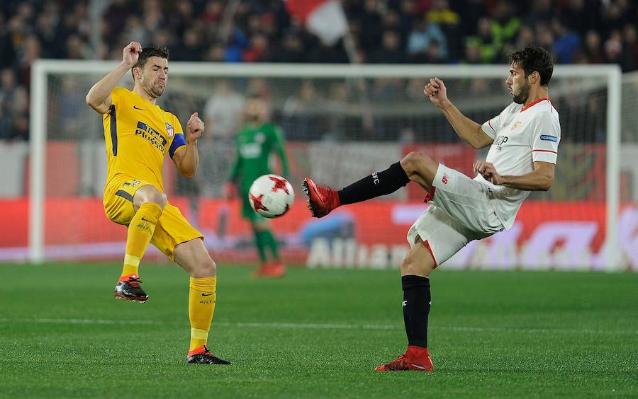 El conjunto rojiblanco cayó también en el Sánchez Pizjuán ante el cuadro hispalense, que le endosó un 3-1.