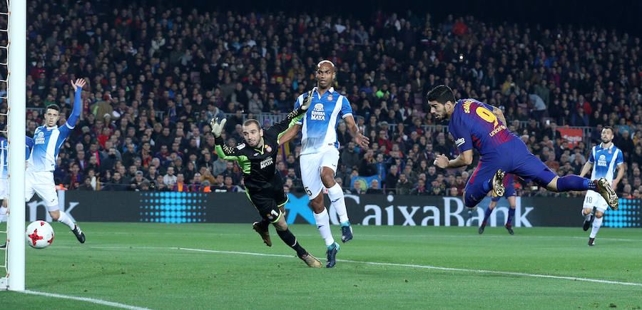 El Barcelona estará en las semifinales de la Copa del Rey tras vencer al Espanyol por 2-0 en el Camp Nou (2-1 global). Los azulgrana se adelantaron con Suárez y Messi puso la sentencia. El partido también estuvo marcado por la despedida a Javier Mascherano y el debut de Philippe Coutinho.