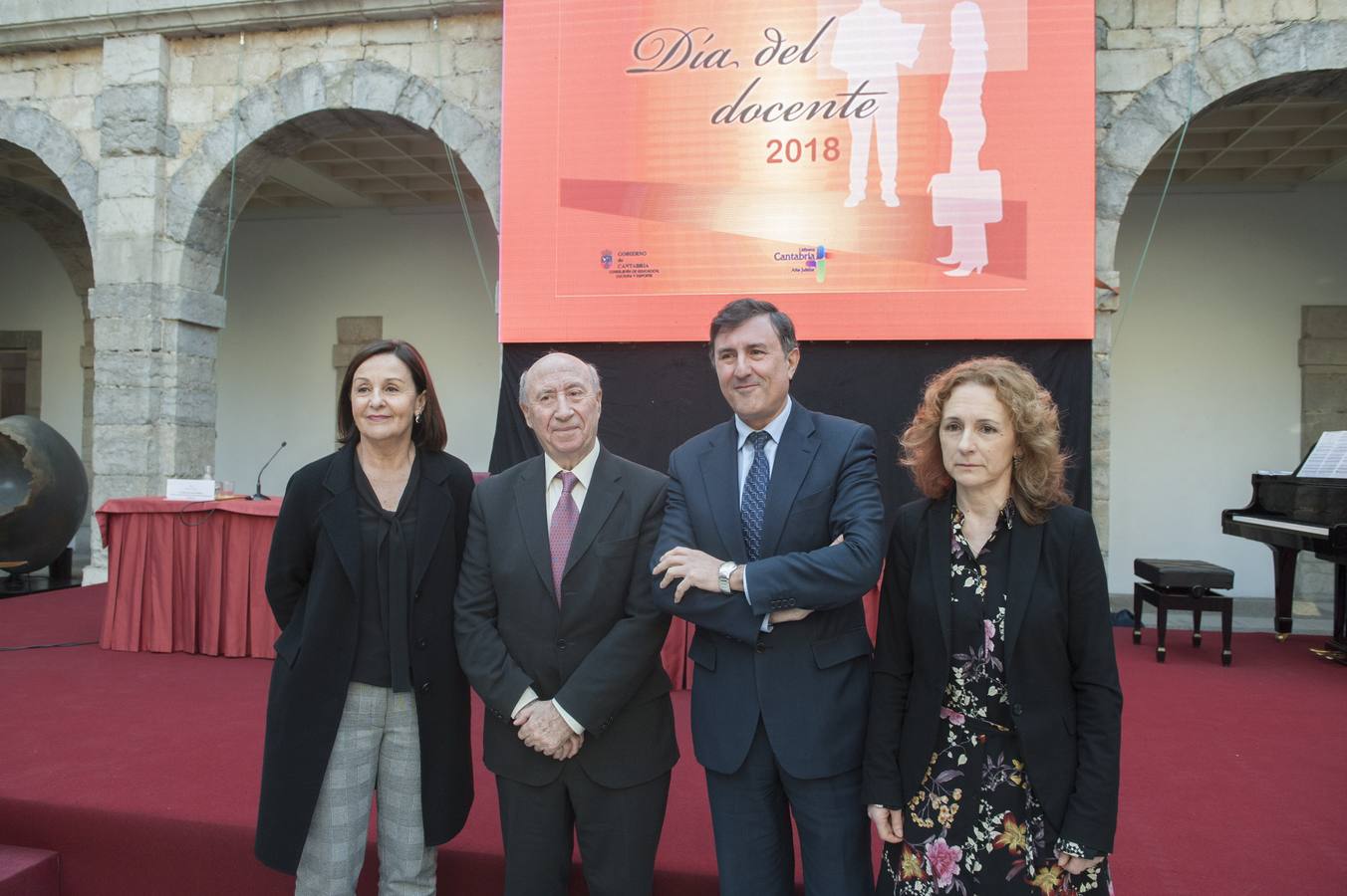 Celebración del Día del Docente en el Parlamento de Cantabria