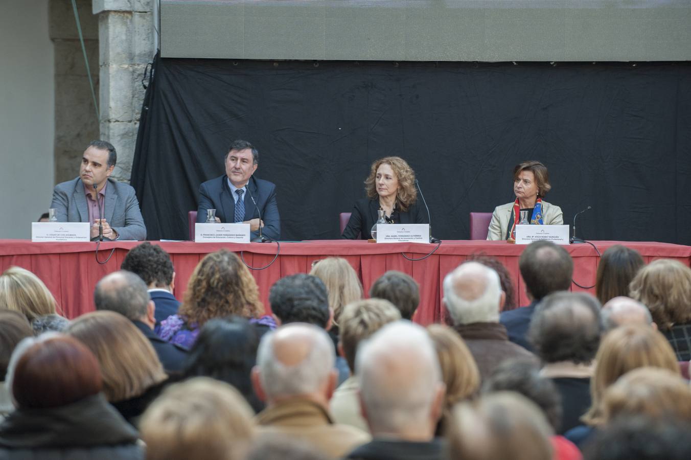 Celebración del Día del Docente en el Parlamento de Cantabria
