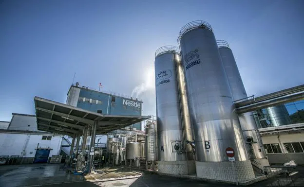 Nestlé invierte más de 13 millones de euros en su fábrica cántabra