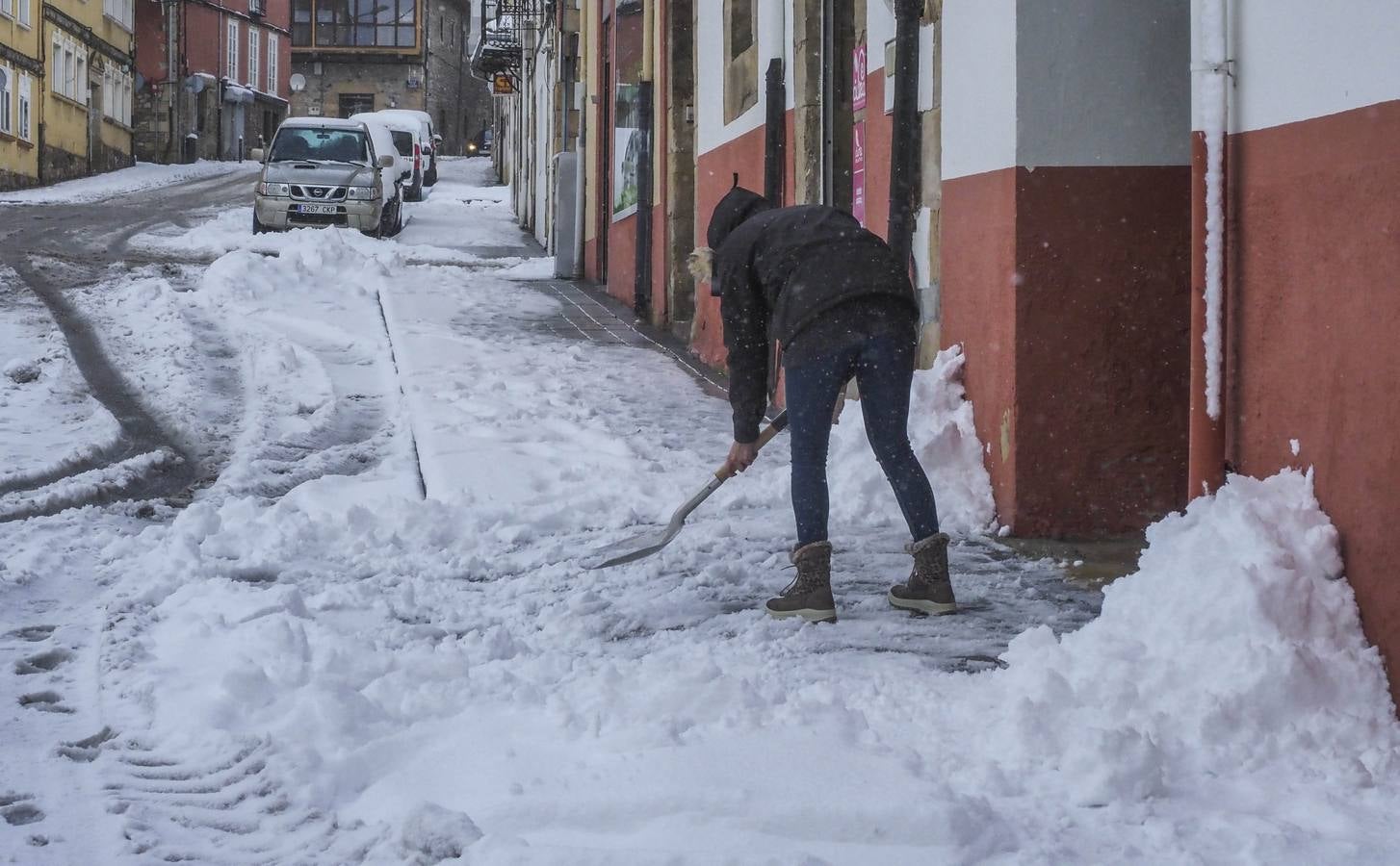 Una herramienta habitual en cualquier casa reinosana; la pala