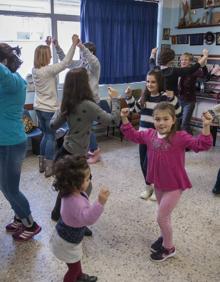 Imagen secundaria 2 - Al son de la pandereta