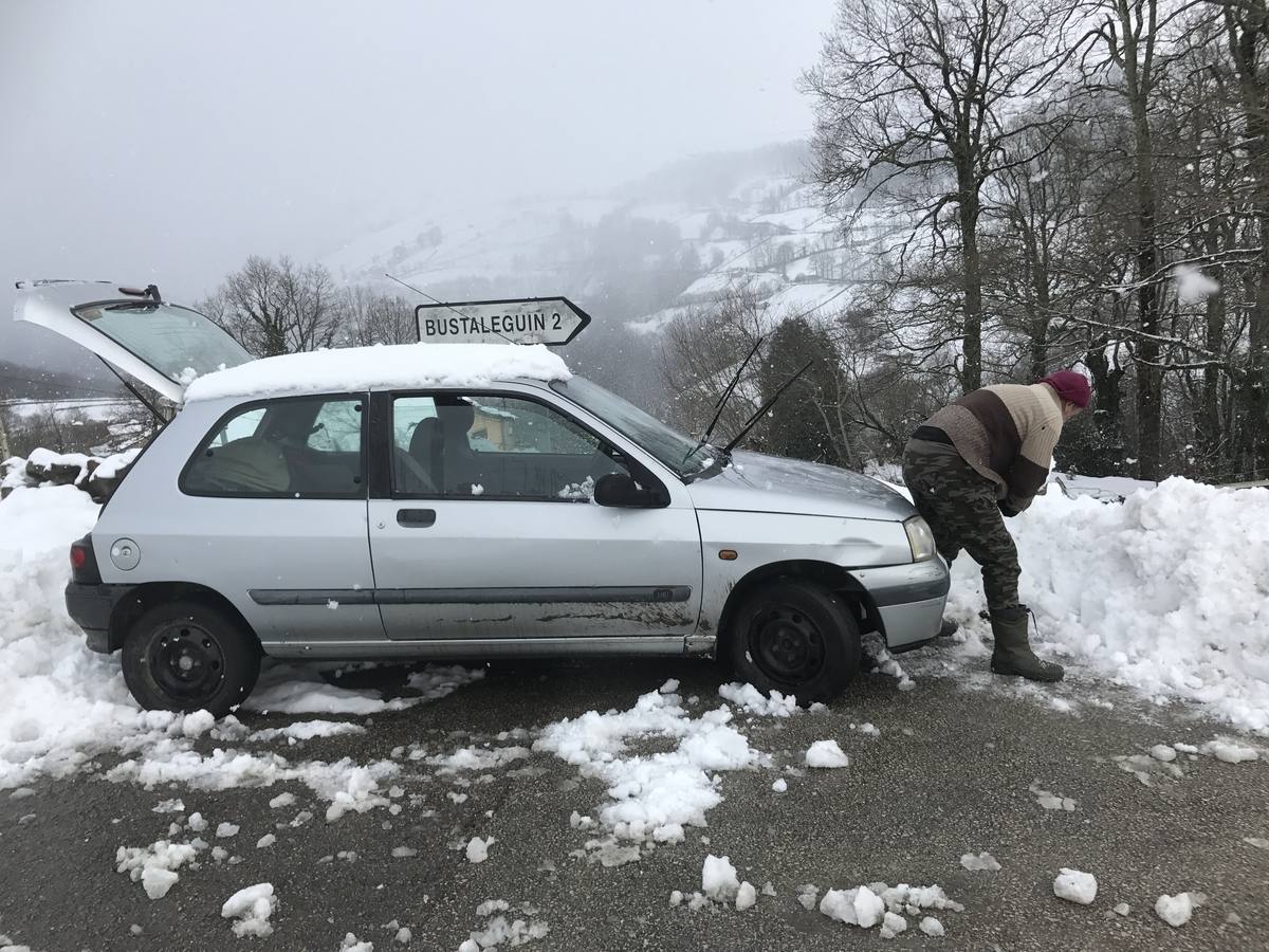 400 alumnos de Cantabria se quedan sin clase por la nieve