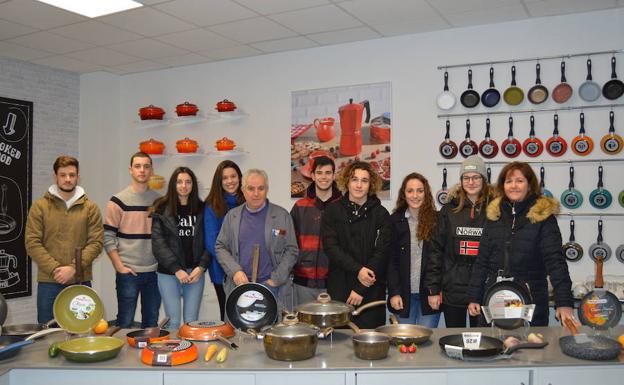 Los estudiantes conocieron las instalaciones de Vitrinor en Guriezo.