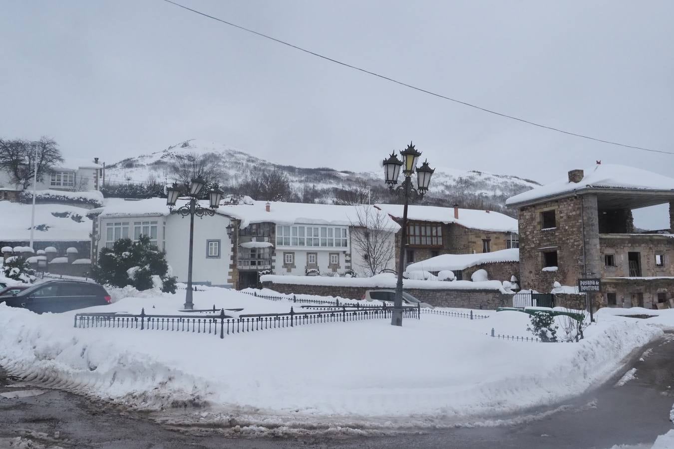 Un manto blanco cubre la zona de Campoo