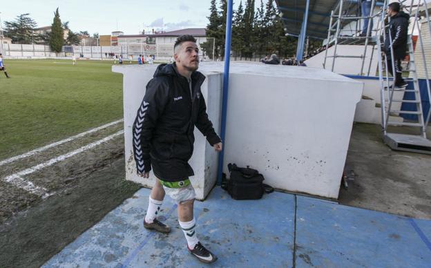 Aquino se retiró lesionado en Tafalla. 