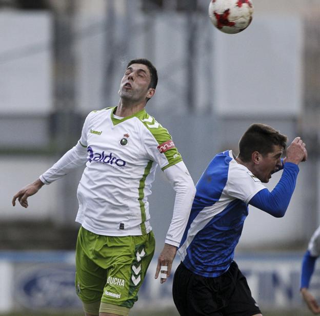 Juanjo se reconcilió con el gol en Tafalla.