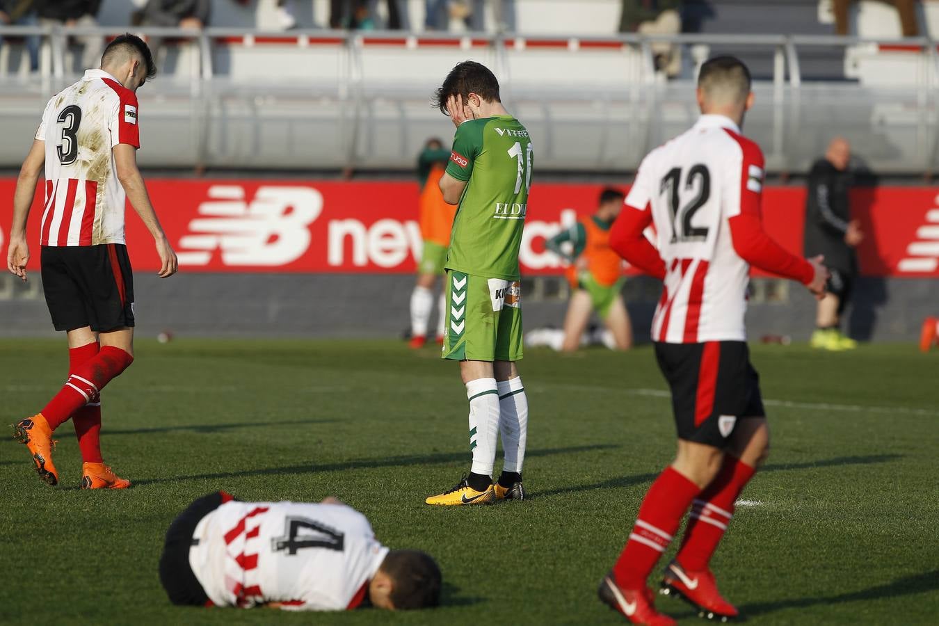 El Racing ha caído ante el Athletic B por 3 goles a 0 en un pobre partido disputado en Lezama