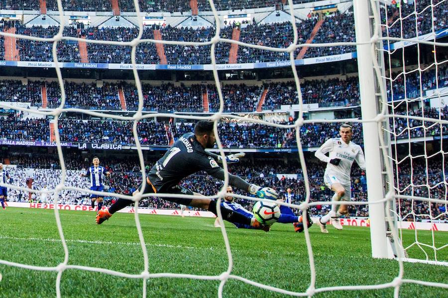 El conjunto de Zinedine Zidane logró su cuarta victoria consecutiva en Liga tras imponerse al cuadro babazorro con un doblete de Cristiano Ronaldo y tantos de Bale y Benzema, este último de penalti. 