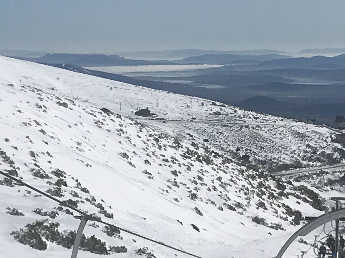 Este domingo han cumplido las expectativas. Alto Campoo vuelve a colgar el cartel de aforo completo