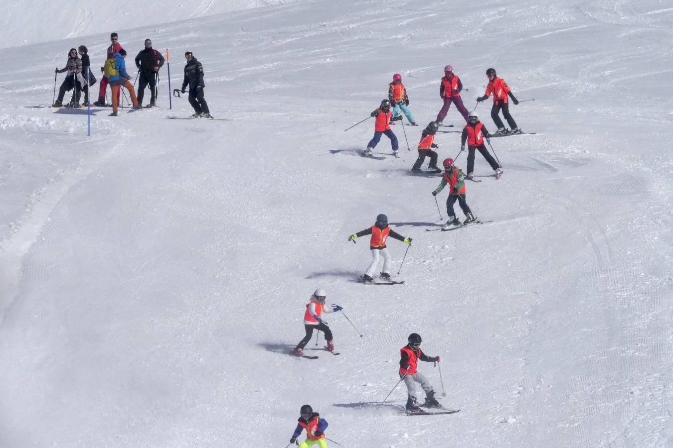 Este domingo han cumplido las expectativas. Alto Campoo vuelve a colgar el cartel de aforo completo