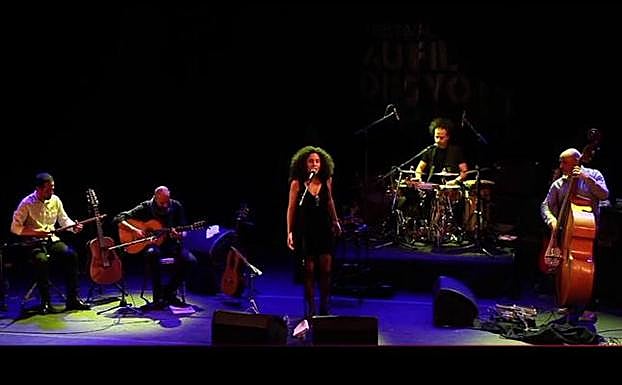 El grupo iraní, creado en 2006 por Aida Nostrat y Babak Amirmobasher, estará este miércoles en la sala Pereda