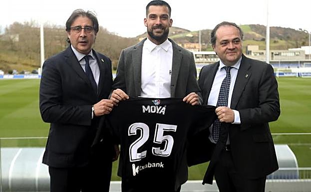 Presentación de Miguel Ángel Moyá.