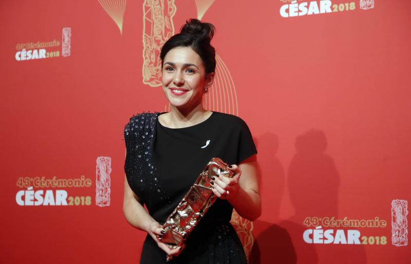 Penélope Cruz ha recibido el César de Honor del cine francés de manos de Almodovar